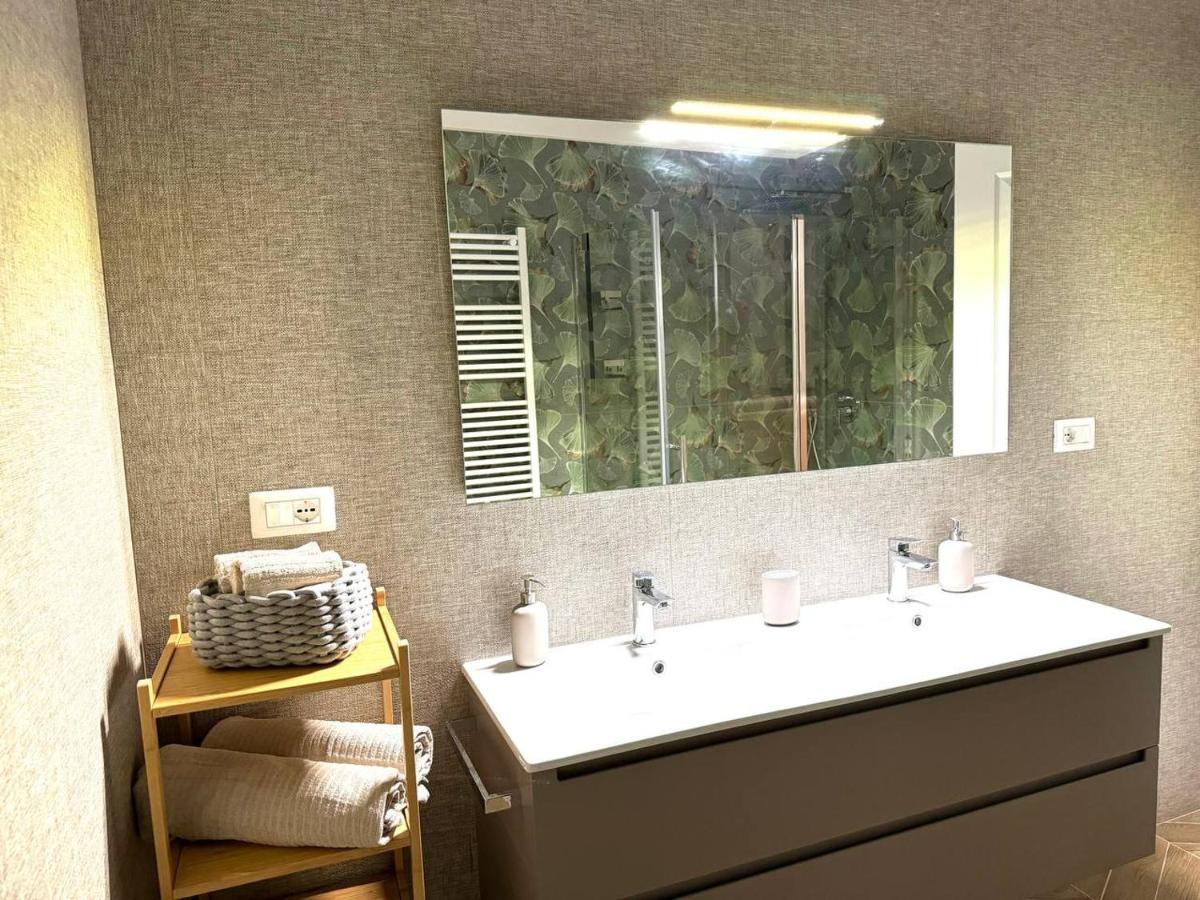 Alocasia Luxury Stay ซาแลร์โน ภายนอก รูปภาพ