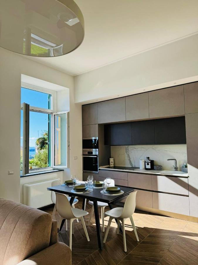 Alocasia Luxury Stay ซาแลร์โน ภายนอก รูปภาพ